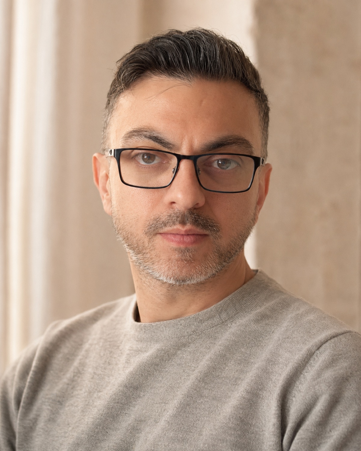 Carlos León